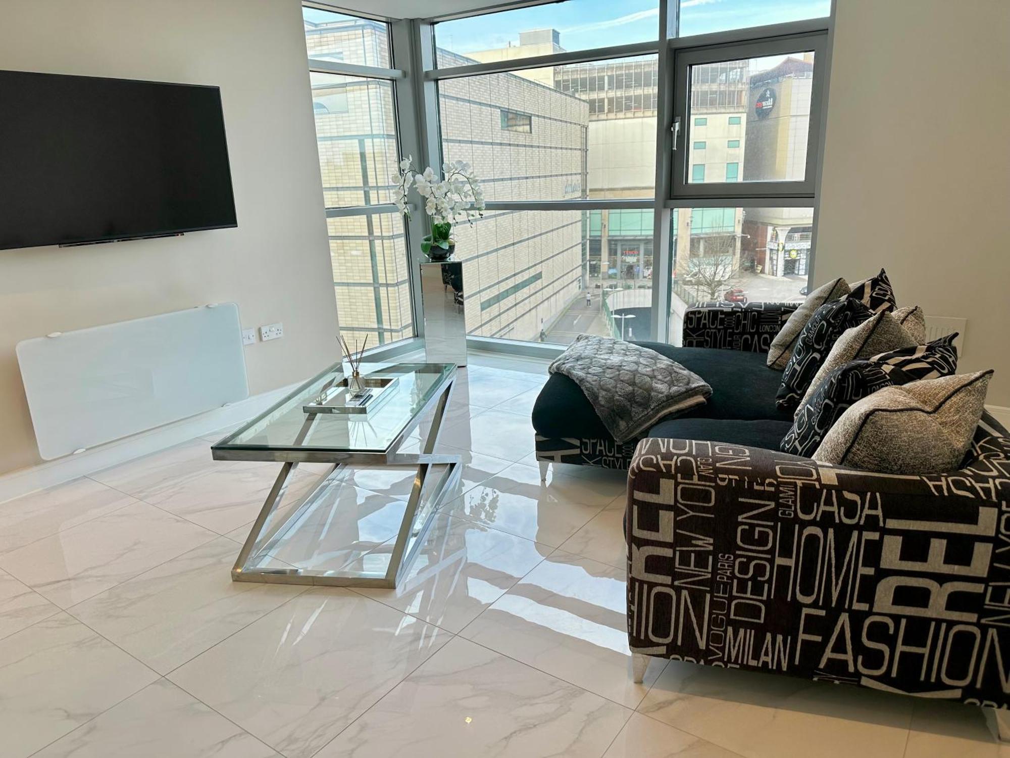 Superior Apartment In Cardiff City Centre Экстерьер фото